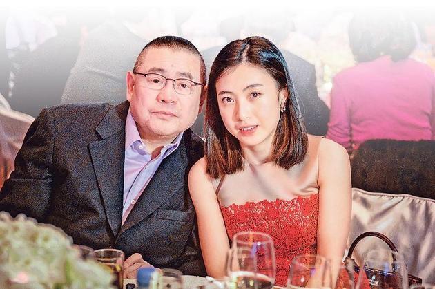 耐心蛰伏16年，成大刘的“人肉拐棍”，甘比笑到最后靠的是忍吗？