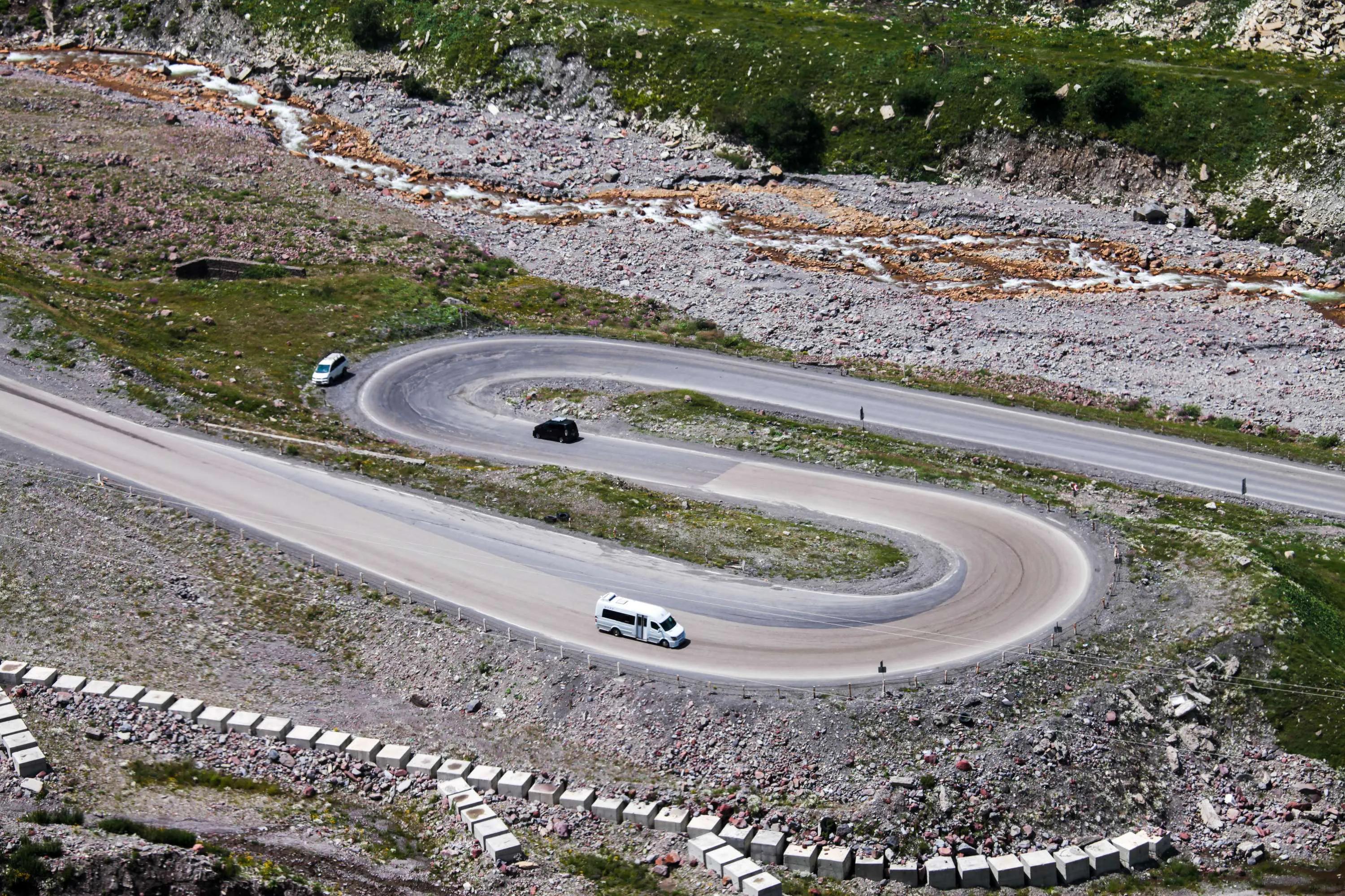 自驾格鲁吉亚高加索山区,卡兹别克山旅游攻略