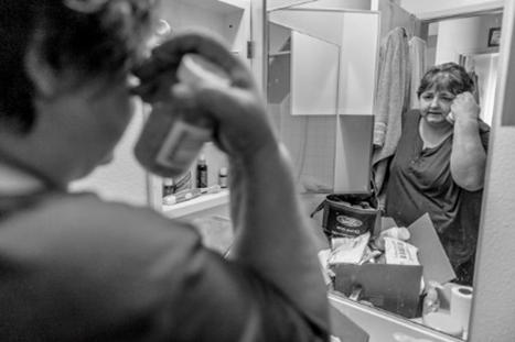 末路狂花:美国退伍女兵饱受*队军**性侵、自杀、*品毒**、抑郁、无家可归困扰