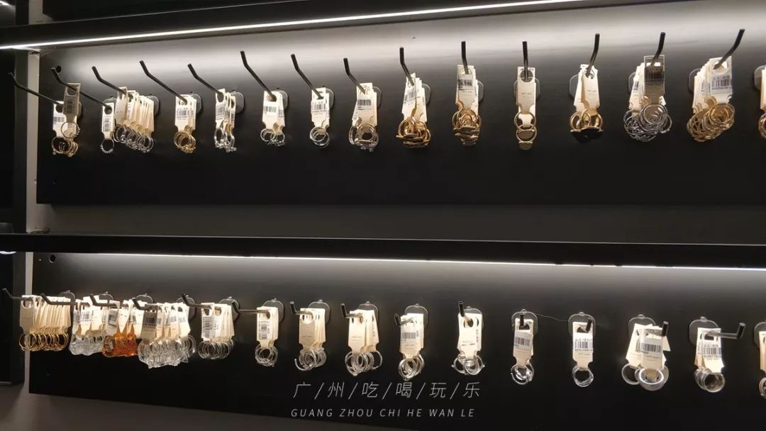 韩国东大门服装批发有几个大楼,广州韩国东大门服装批发拿货