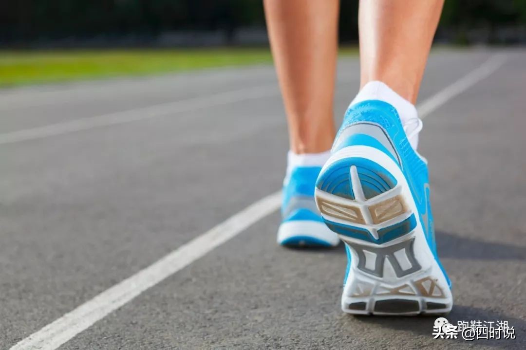 新手小白入坑跑鞋如何选择,拒绝劣质鞋