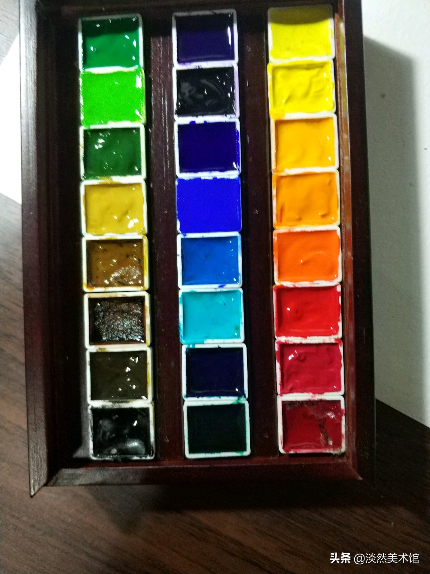 水粉颜料长毛,水粉颜料老是长霉怎么办