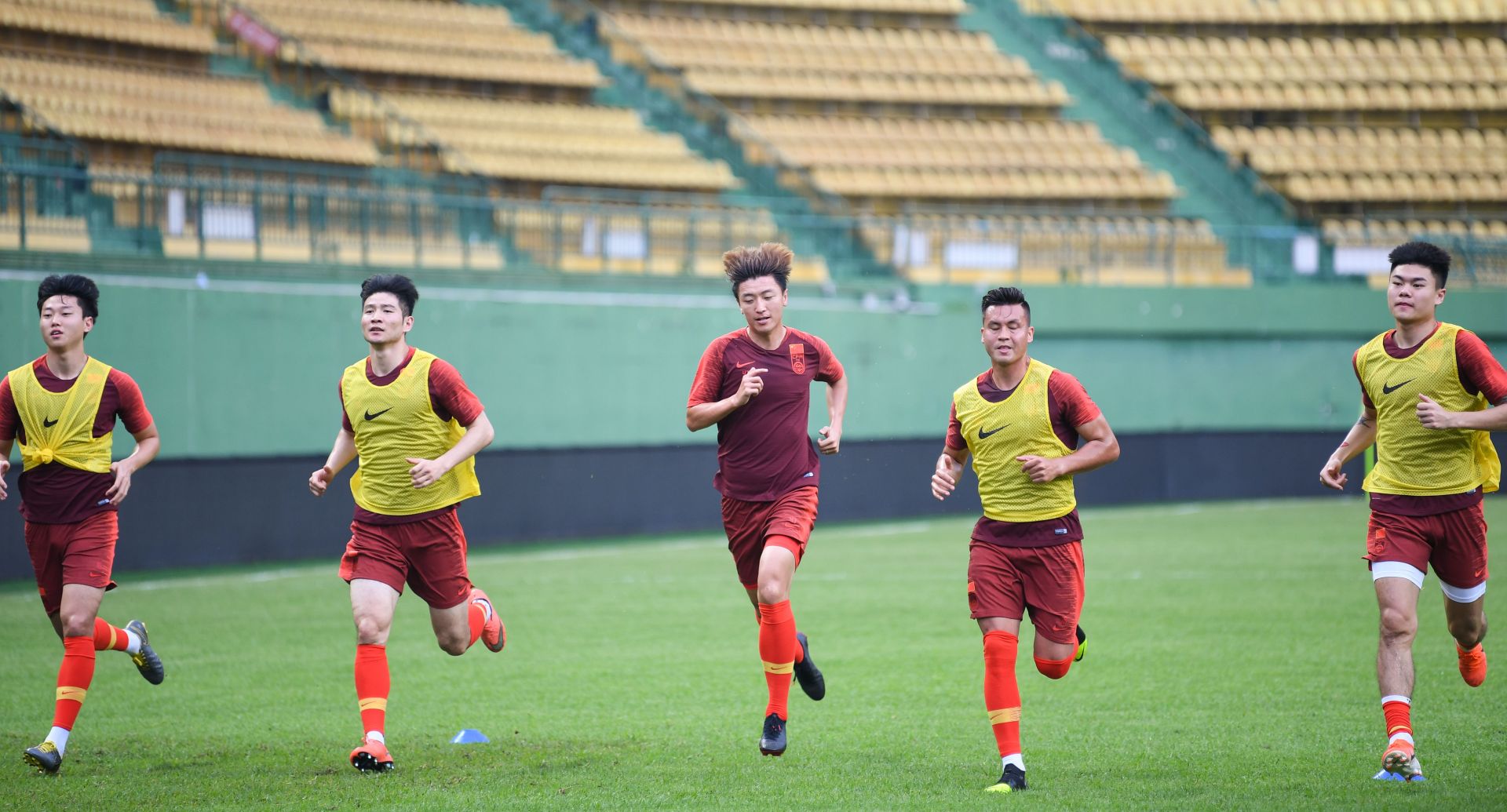 足协重金归化外援,国家队却不用,足协:糟蹋钱都是里皮的错