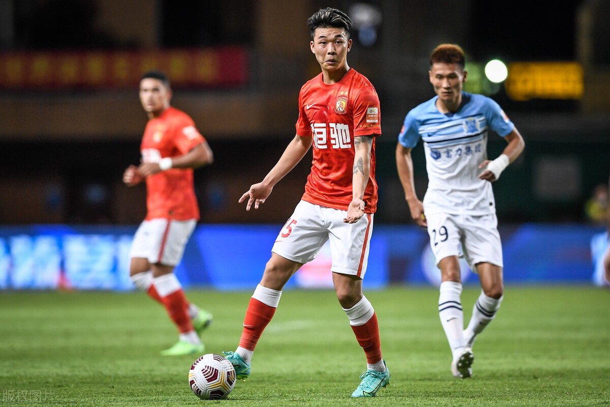 现在国足有哪几个厉害的球员,未来国足最受期待的球员是哪些