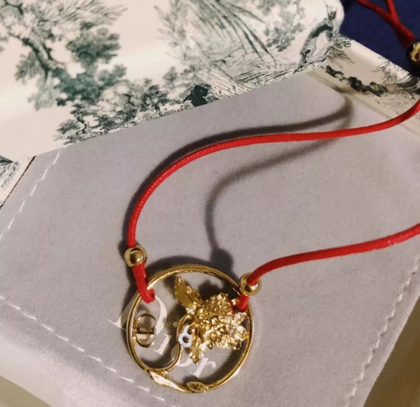 你和都市丽人之间只差这些猪年限定了