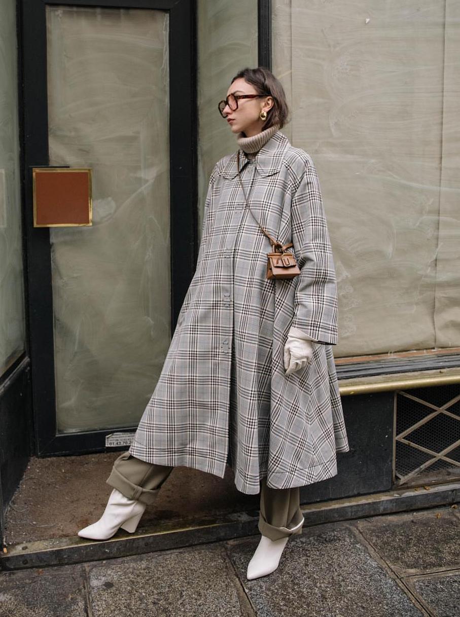 墨绿色格纹大衣怎样搭配好看,短款格纹毛呢大衣的搭配方法