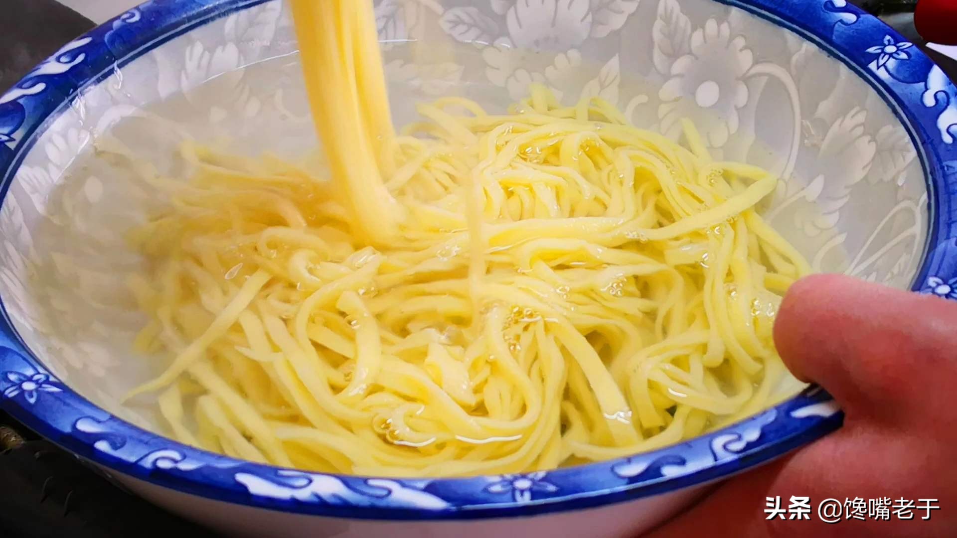 手擀面一煮就糊是怎么回事,手擀面一煮就成糊糊了