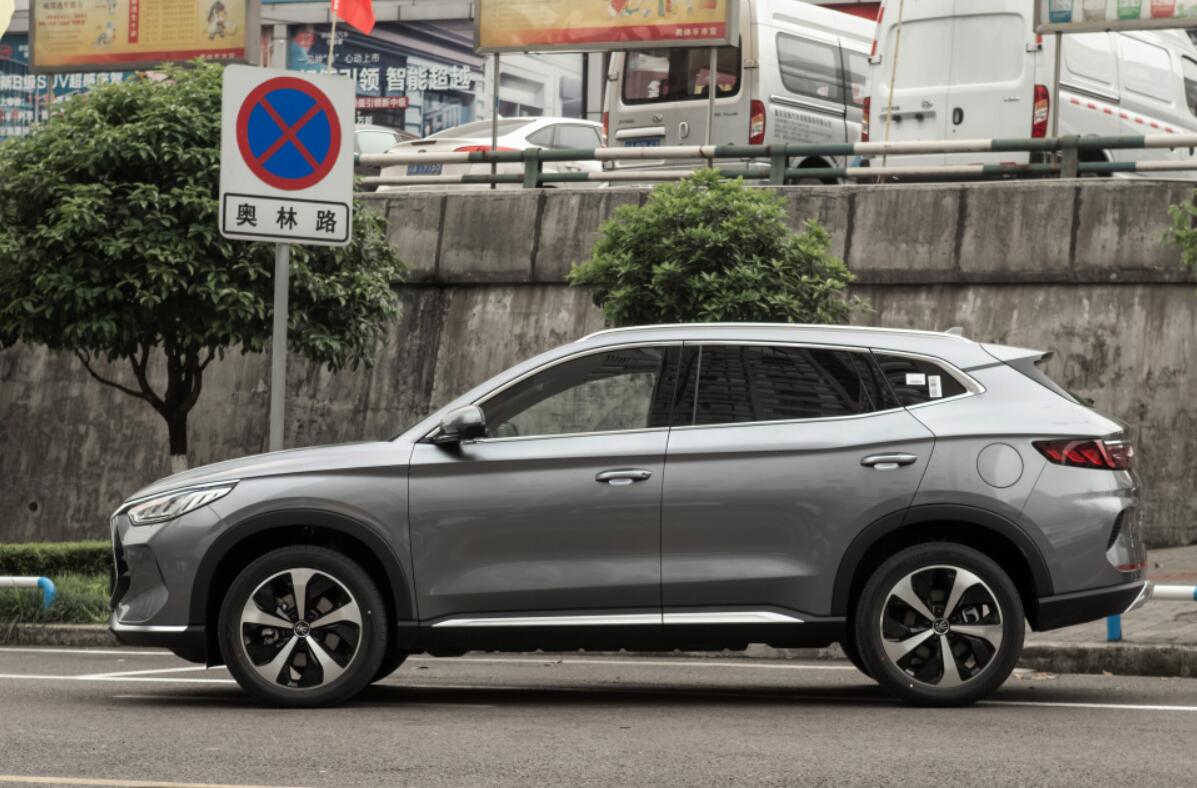 宋plusdmi两驱跟四驱有什么区别,比亚迪宋plusdm-i质量怎么样