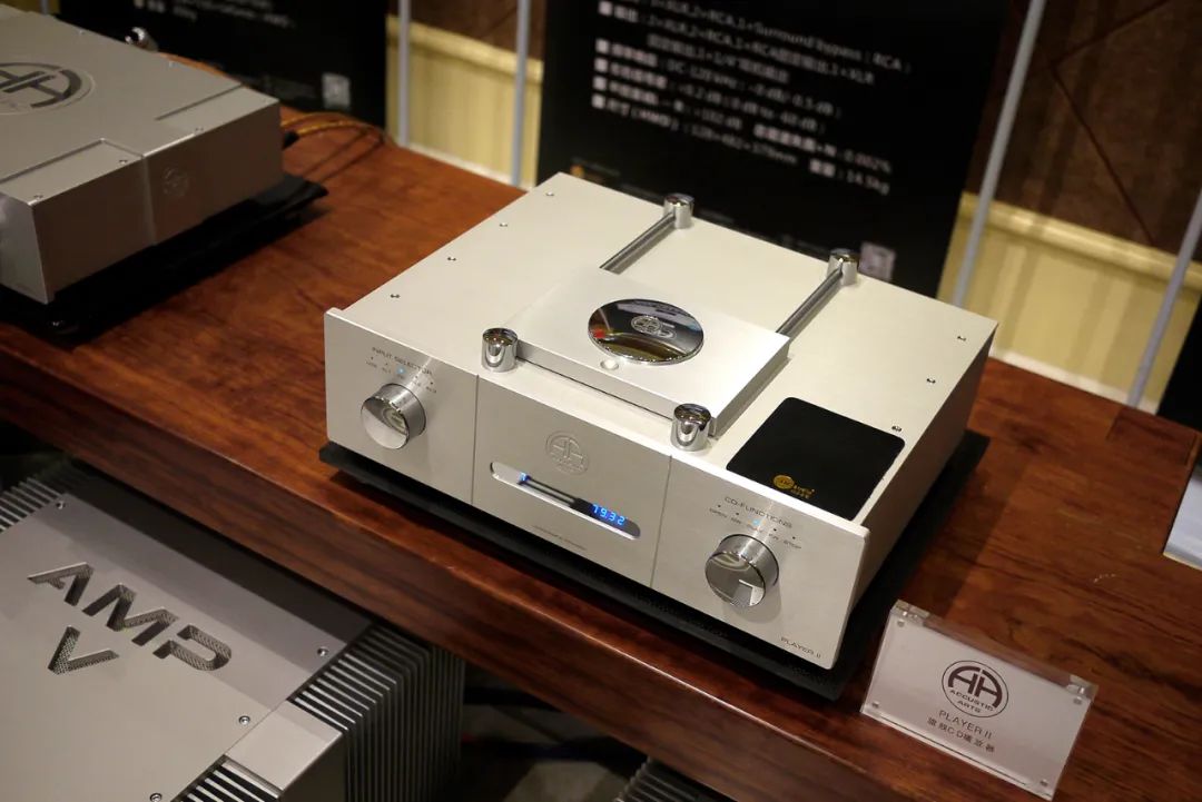 进口纯甲类后级功放,德国前级功放