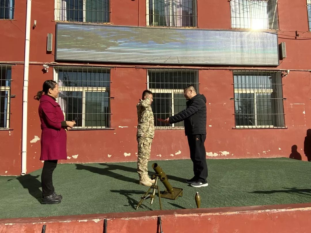 小学国防教育进校园,县街小学国防教育