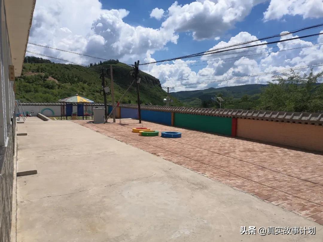 只有一个学生的山村老师,只有一个老师的幼儿园