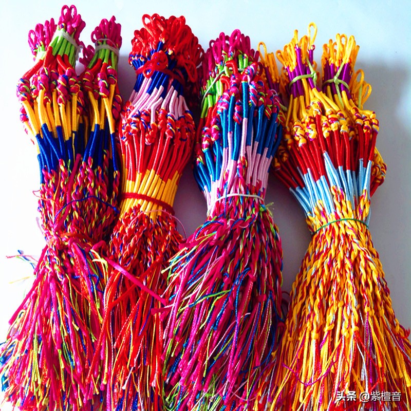 文玩手串配饰搭配教程,文玩手串如何穿好看