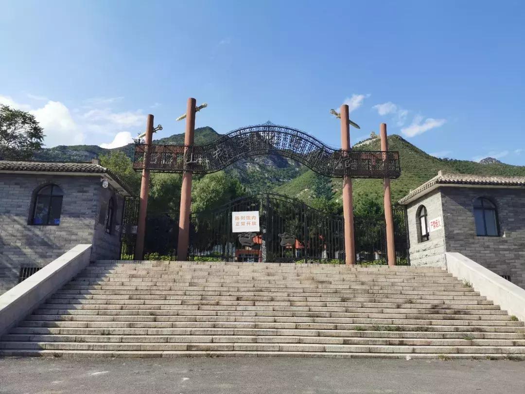 北京延庆周边野游有山有水,北京延庆山顶草甸