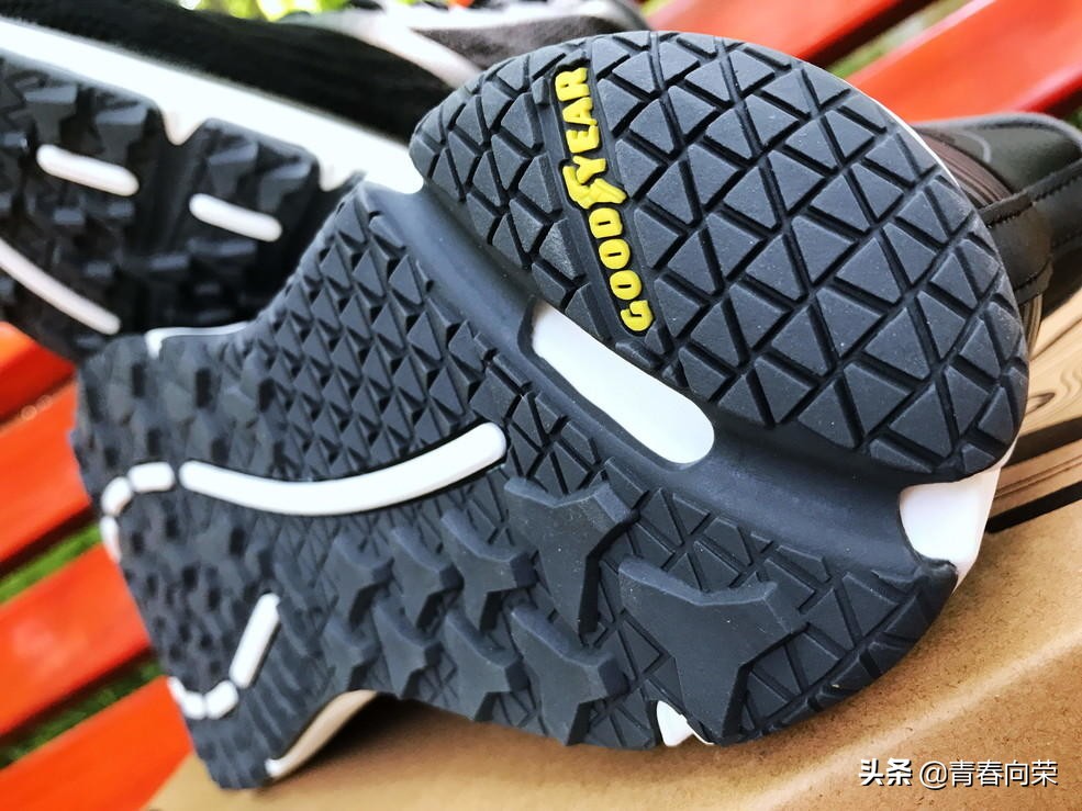 华米科技amazfitgtr3pro,华米科技Amazfit第2代