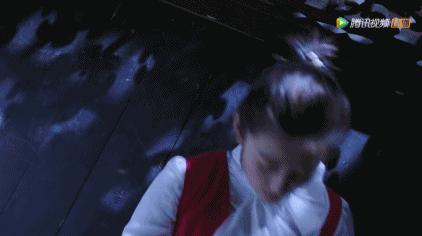 好羞耻！我熬夜刷完了一部主角不停接吻的无脑雷剧