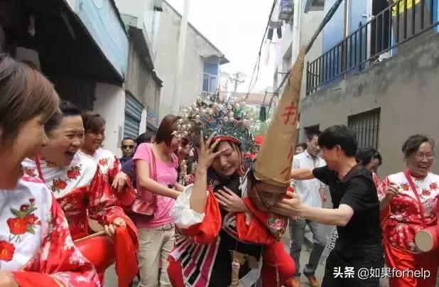 扒衣、强吻、猥亵……别让婚闹，成为一场默认的性骚扰！