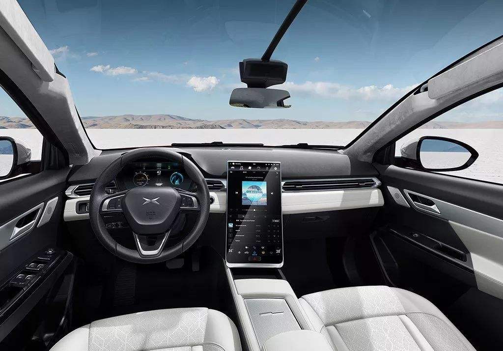 晚上开车光线刺眼怎么调整,开车时光线太强怎么办