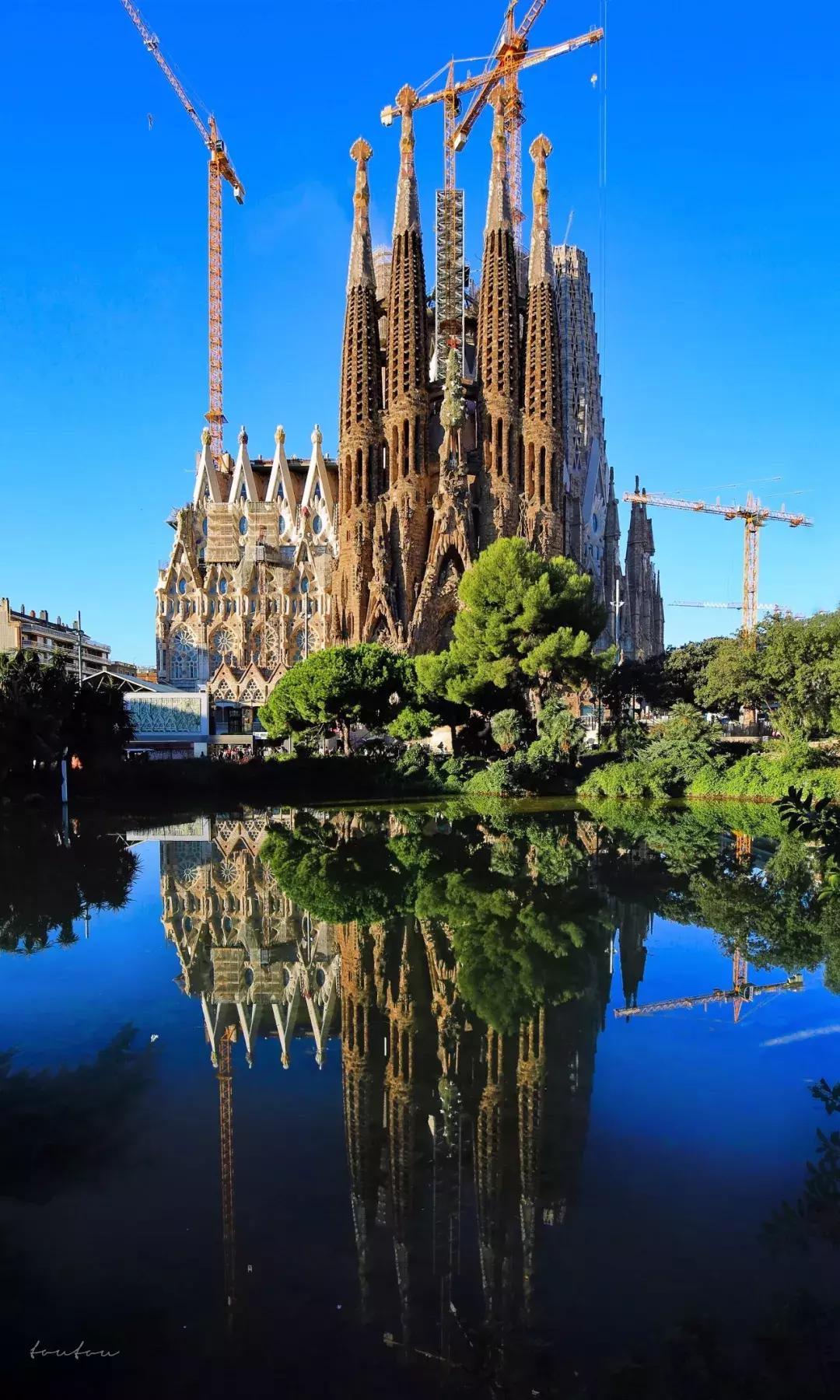 米拉之家巴塞罗那,巴塞罗那米拉之家夜晚