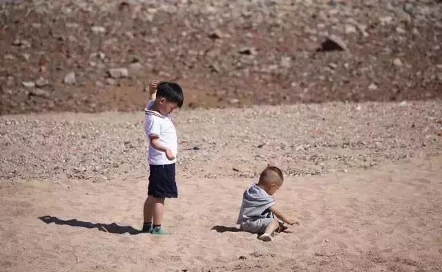 崂山春景美不胜收,崂山夜景金鼎