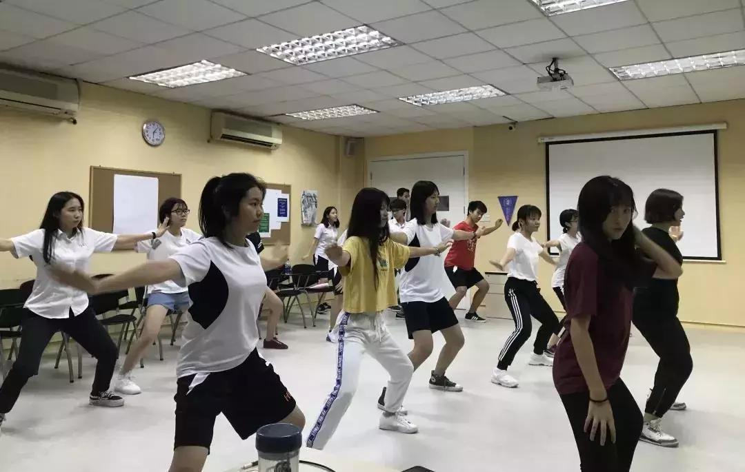 国际学校校园社团,国际学校的社团