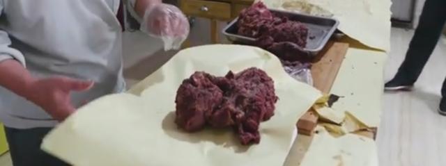 河南乡镇最霸气驴肉,山西最霸气驴肉馆一头驴煮一锅