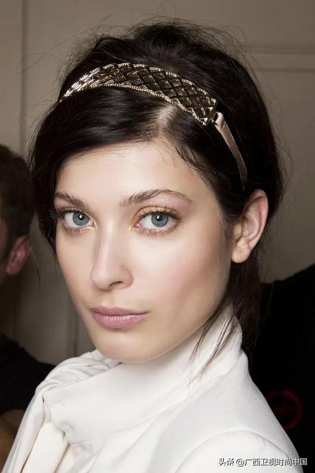 打造巴掌小脸原来这么简单啊