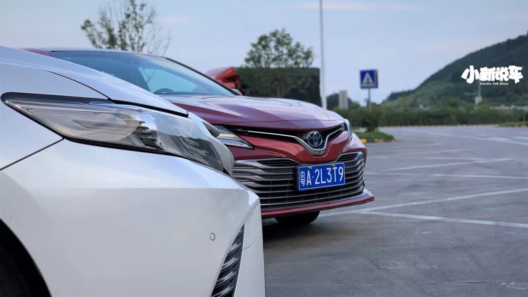 凯美瑞双擎适合长途自驾吗,卡罗拉双擎和凯美瑞双擎哪个省油