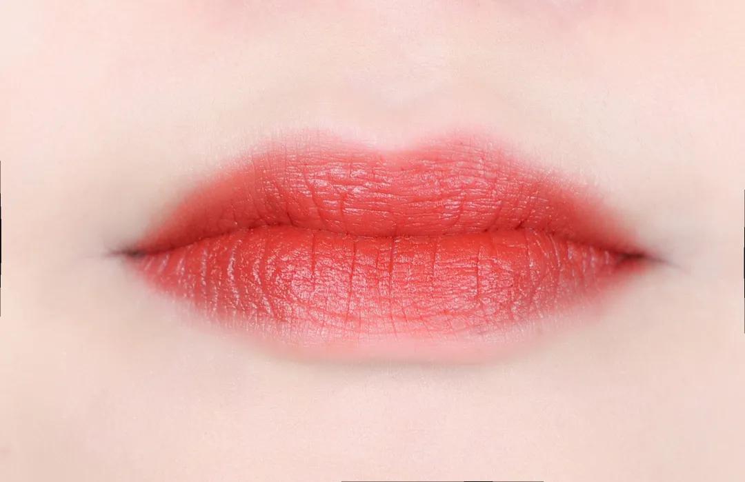 新手唇釉唇妆简单教程,各种唇型唇妆教程干净高级