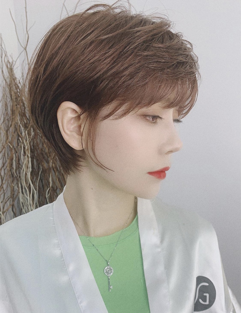 碎刘海的短发发型最新,不是一刀切的短发发型推荐