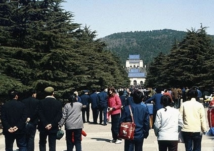 金陵饭店曾经的亚洲第一高楼,80年代南京老照片金陵饭店