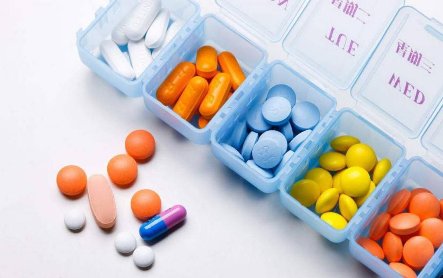 宝宝感冒家里备什么药,宝宝感冒了大人吃什么感冒药