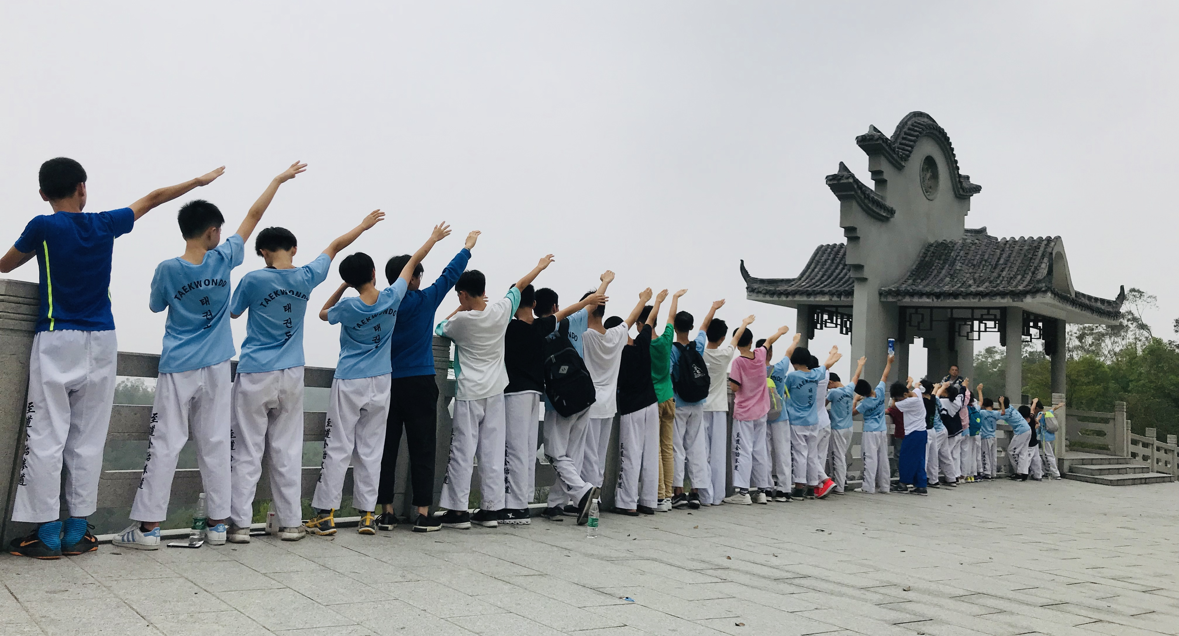 开平市教育城补习托管绘画舞蹈机器人跆拳道校外素质教育