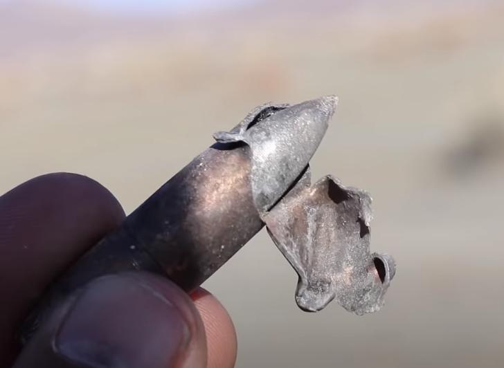 老外真会玩玩具枪,老外真会玩球体抛球