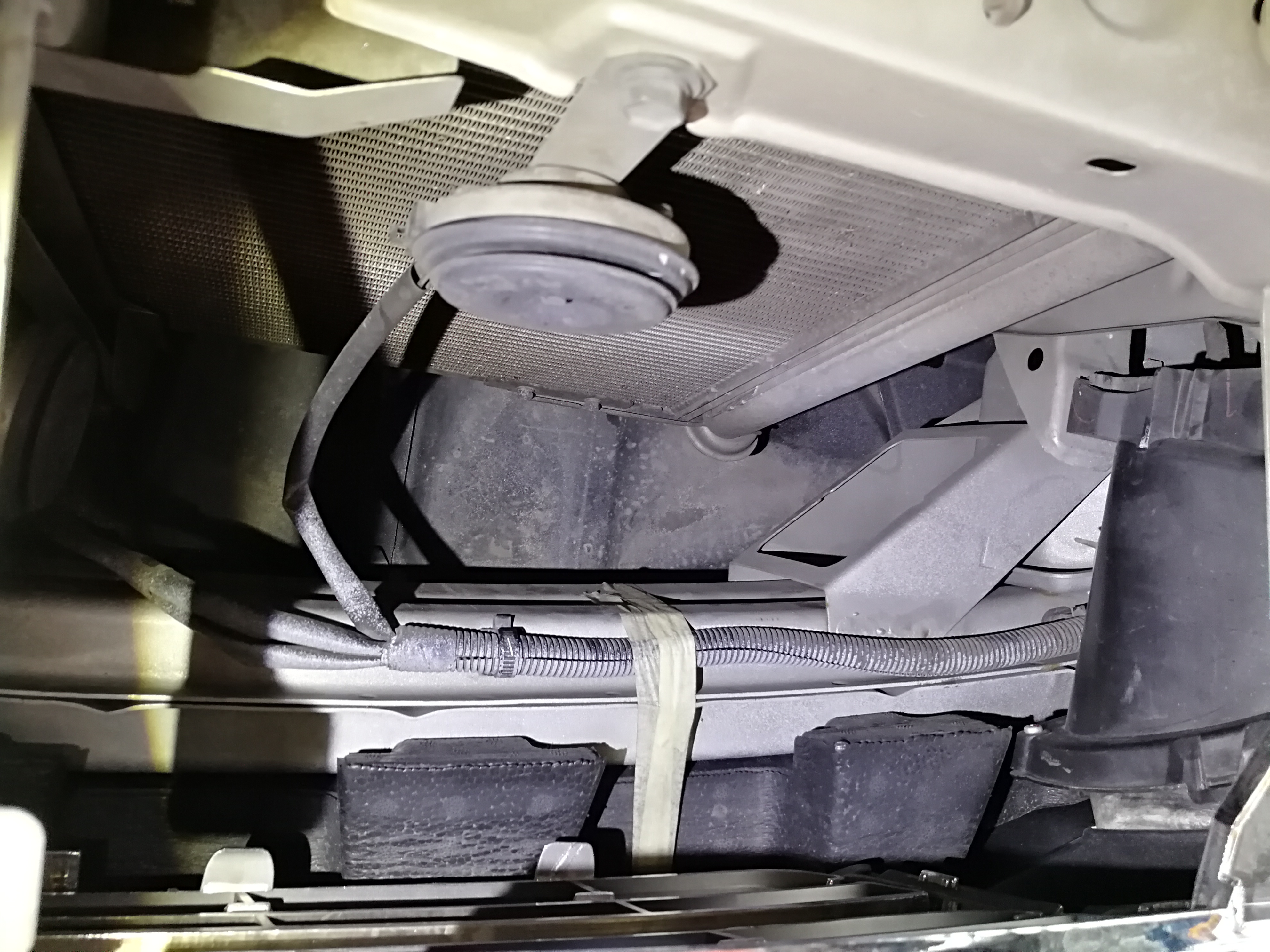 二手丰田花冠怎么鉴定,事故二手车值得买吗