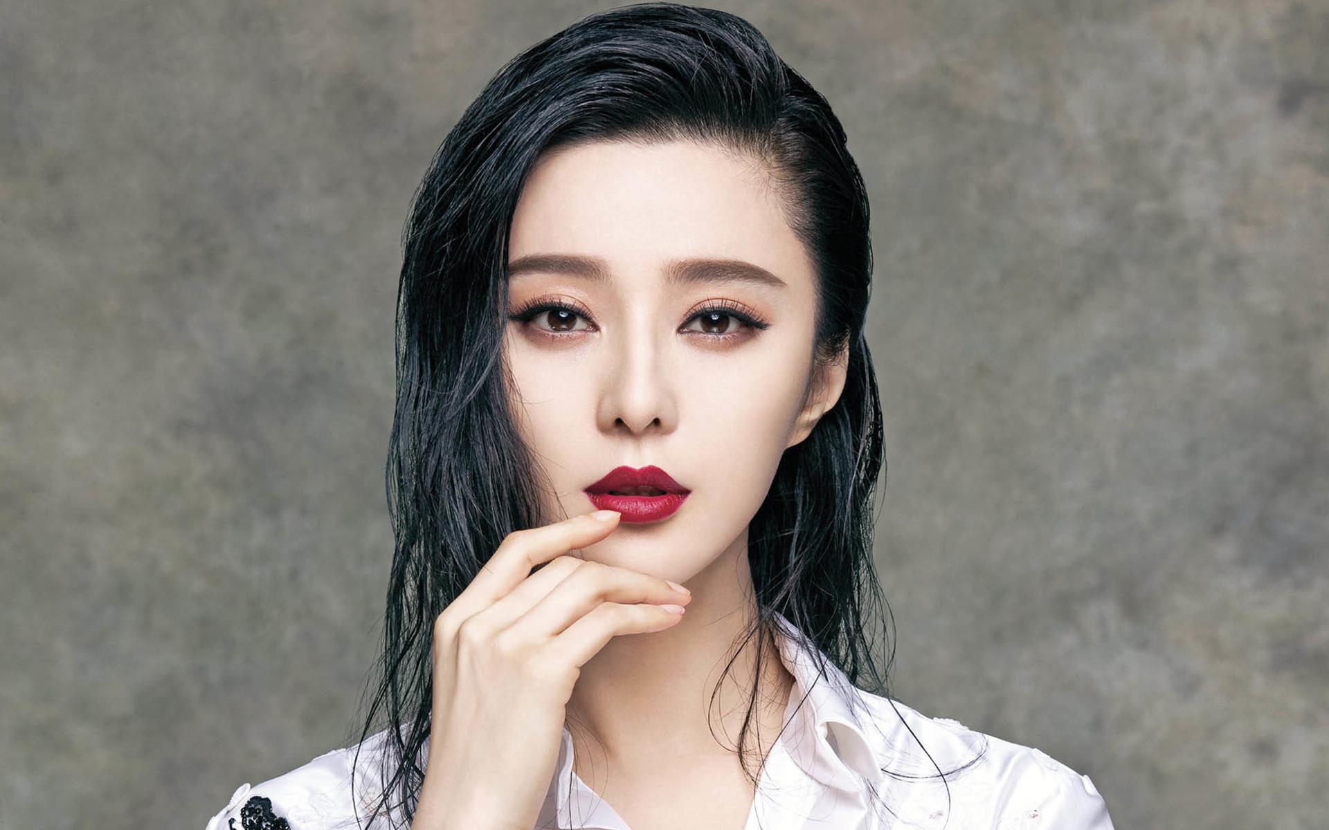 一线女星到卖货网红，30分钟卖1000多万，明星挣钱真容易