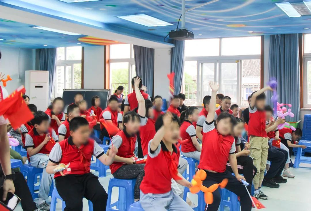 来客茂公益活动新春送福,苏州来客茂公益活动