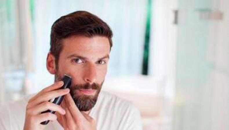 男生多大建议刮胡子,男生多大刮胡子最合适