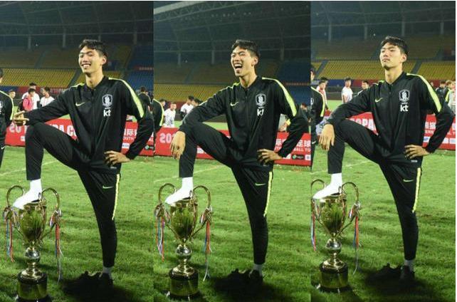 球员太差教练吓跑!这支国足没教练了,还扬言11月要教训韩国队