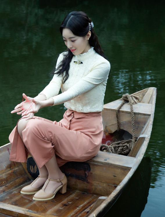 闲看风花雪月，淡品柴米油盐，优秀作文《幸福是一种淡然的境界》