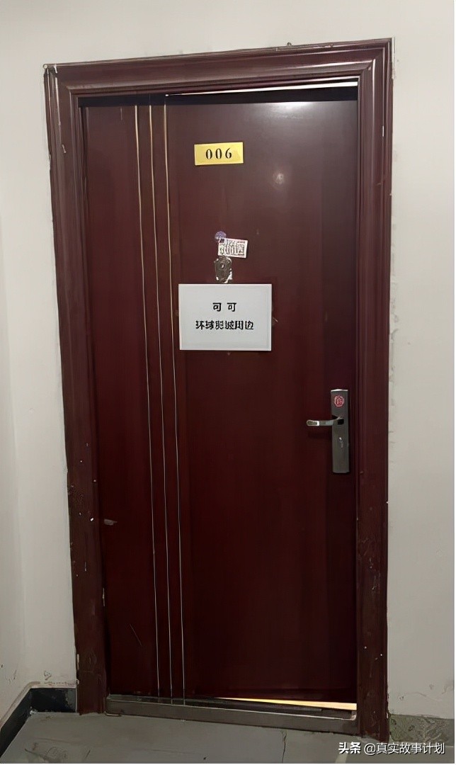 环球影城附近租赁魔法袍和魔法棒,环球影城入园后还能租借魔法袍吗