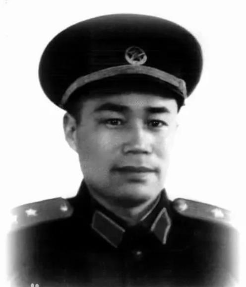 尤太忠上将：我军善攻猛将，73年冒险见邓公，亲手送5条中华烟