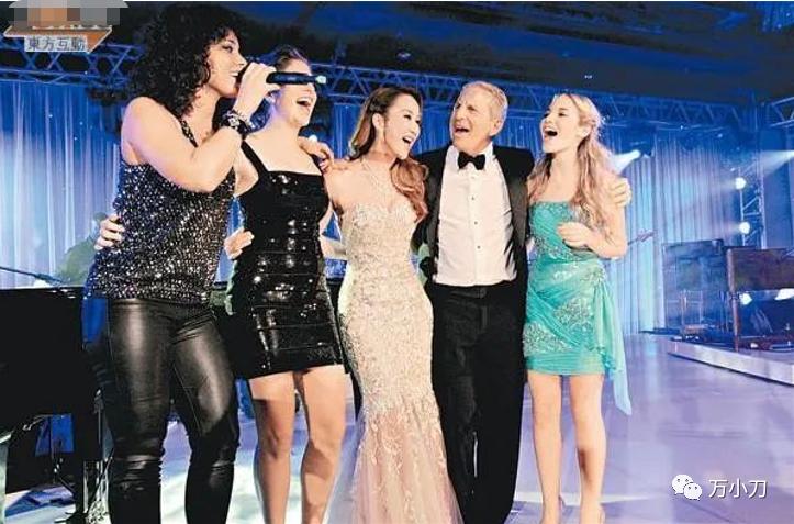 电臀天后最新消息,电臀天后李玟重现招牌动作