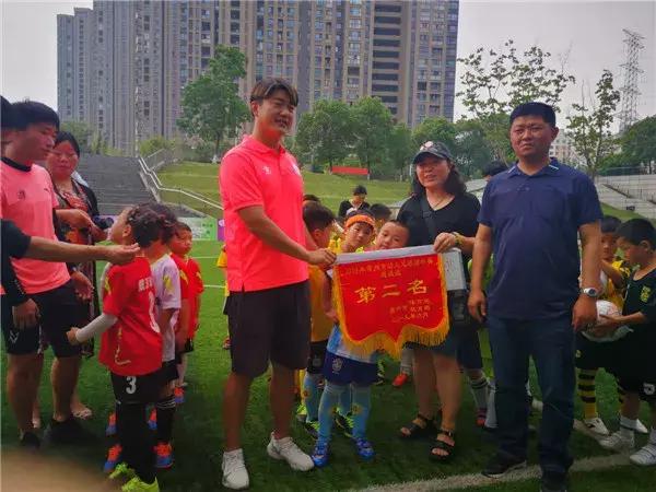 飞扬足球,飞扬足球预测