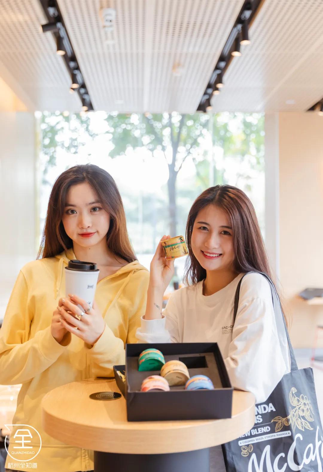 10000杯拿铁,1000杯咖啡免费喝