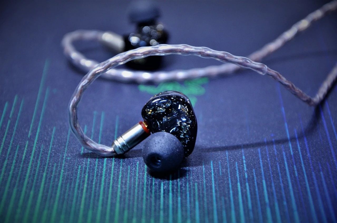 黑色与金色高级感,黑色与金色高级