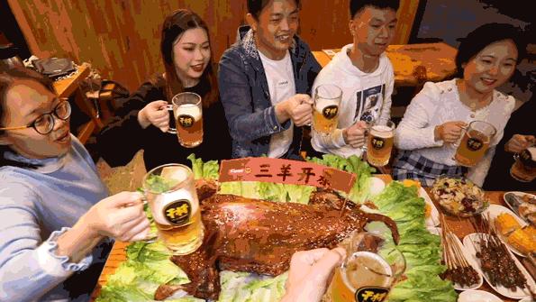 木屋烧烤烤全羊价格表,木屋全羊烧烤