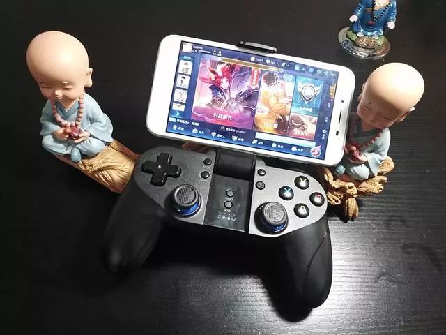 废旧手机扔掉太可惜,废旧的手机拆掉怎么利用