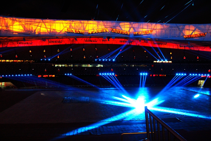 国家奥体中心灯光秀,鸟巢朝阳灯光节