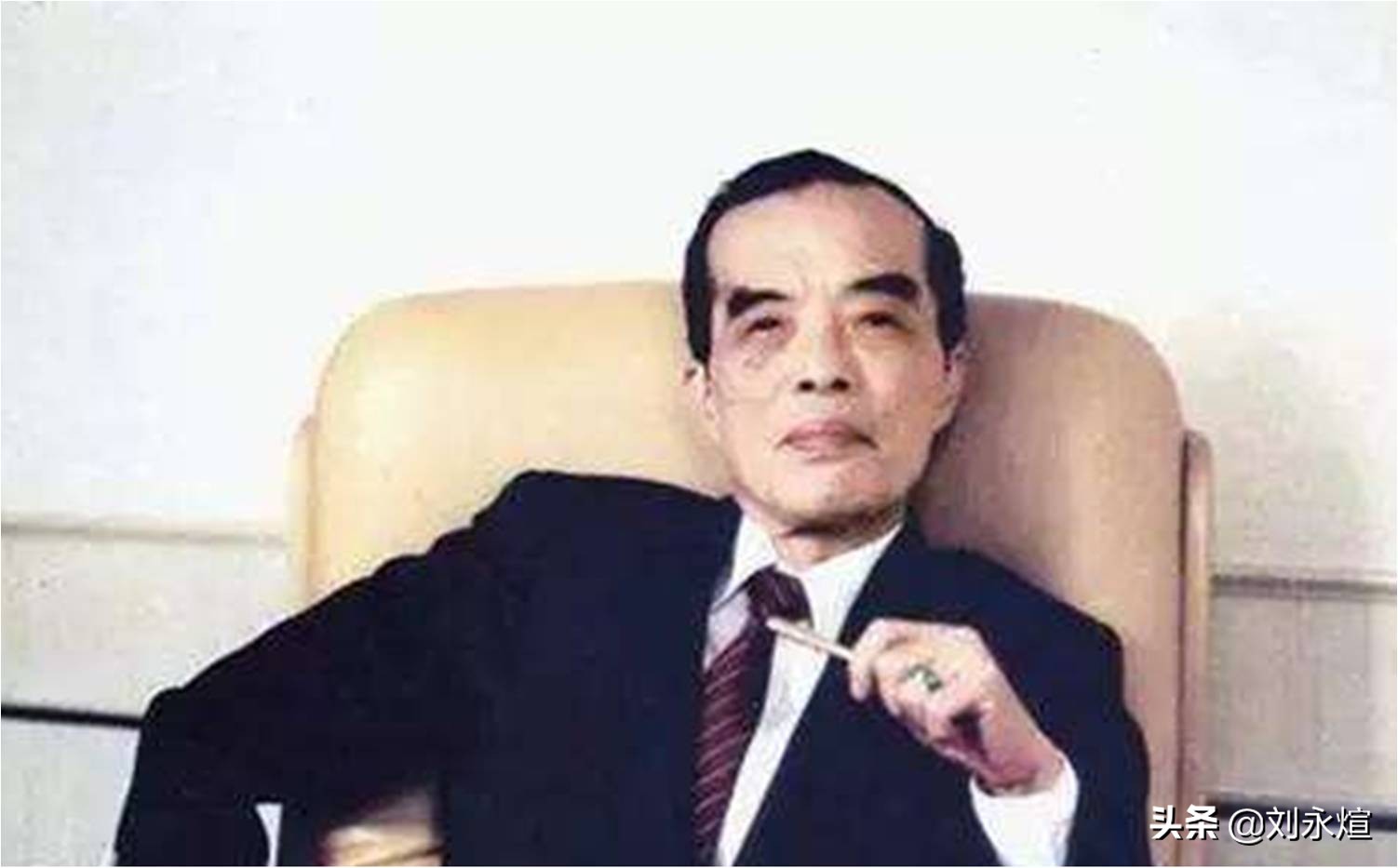 英雄迟暮情怀永驻,英雄迟暮壮志未酬武圣归位