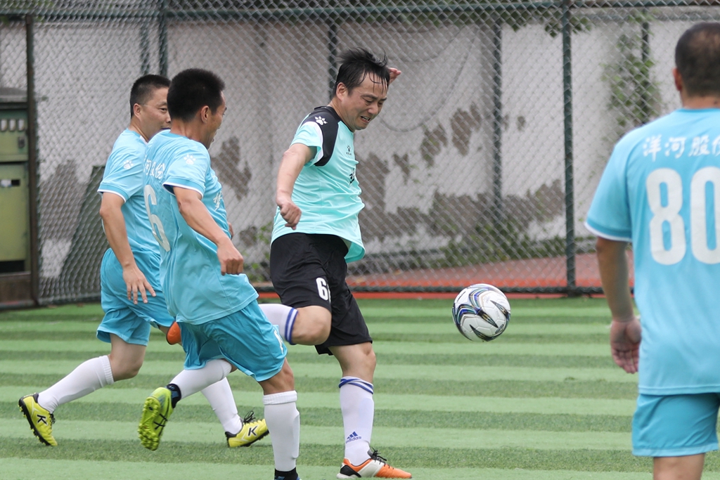 淮安洪泽：“梦之蓝M6+”洪泽区足球邀请赛开赛